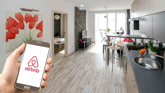 Airbnb NASDAQ ABNB може да и започна стабилно през 2022 г